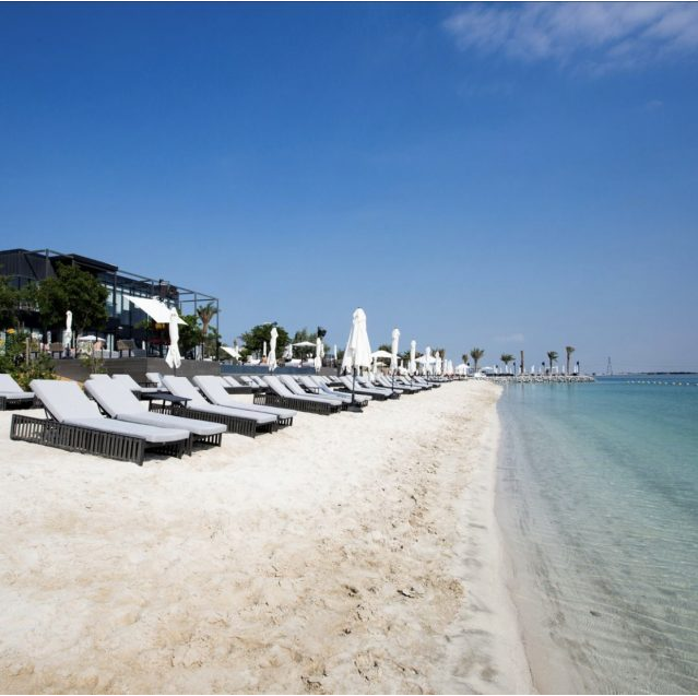 阿布紮比适合戶外(wài)瑜伽的(de)六個(gè)絕佳場(chǎng)所  